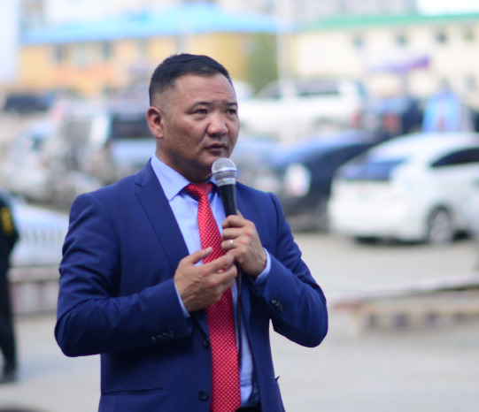 Шинээр бүрдсэн парламентын 126 гишүүнээс “ЧОНО АГНАХ ТУХАЙ” хууль батлуулсан ГАНЦХАН ГИШҮҮН